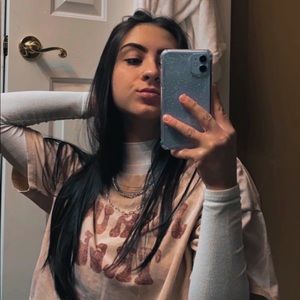 Meet your Posher, Alyssa